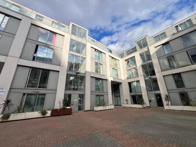 Apartment for rent in Park Central, Birmingham