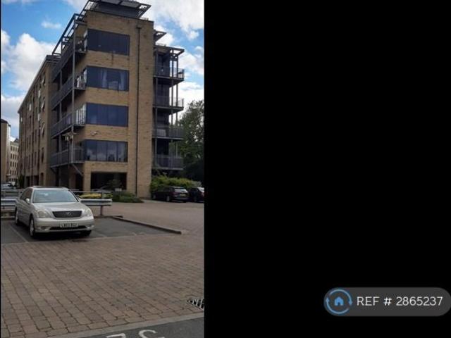 Apartment for rent in Huddersfield, Isle Of Man