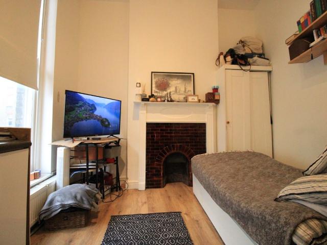 Studio for rent in Spitalfields, Whitechapel