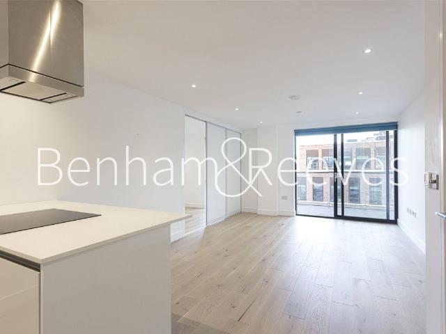 Studio for rent in Spitalfields, Whitechapel