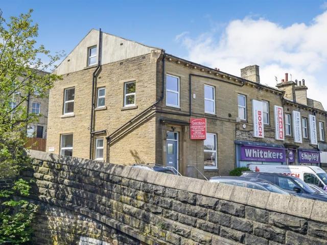 Room for rent in Baildon, West Yorkshire