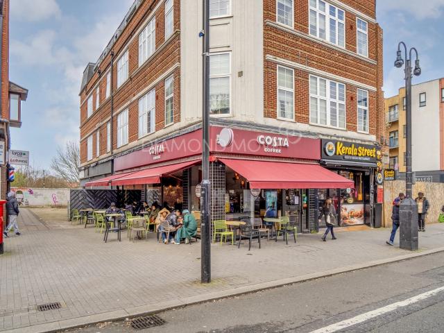 Studio for rent in London Borough of Hounslow, Greater London