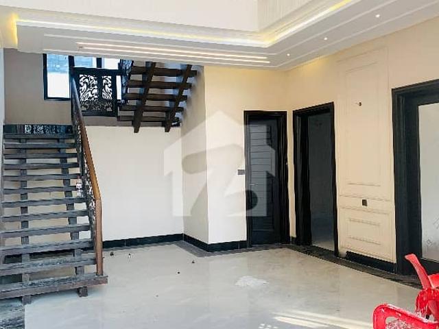 Warehouse for rent in Faisalabad, Islamabad Capital Territory