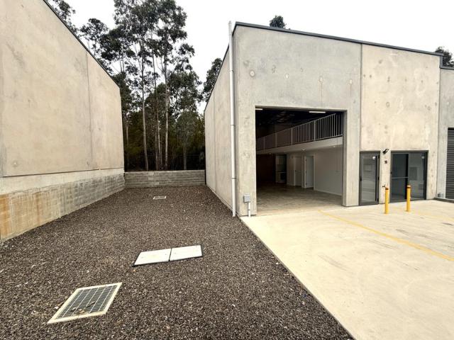Warehouse for rent in Kiora, New South Wales