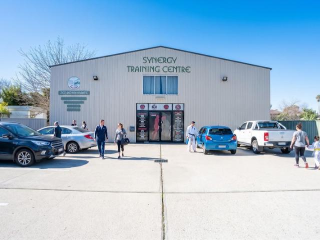 Warehouse for sale in Albury, New South Wales