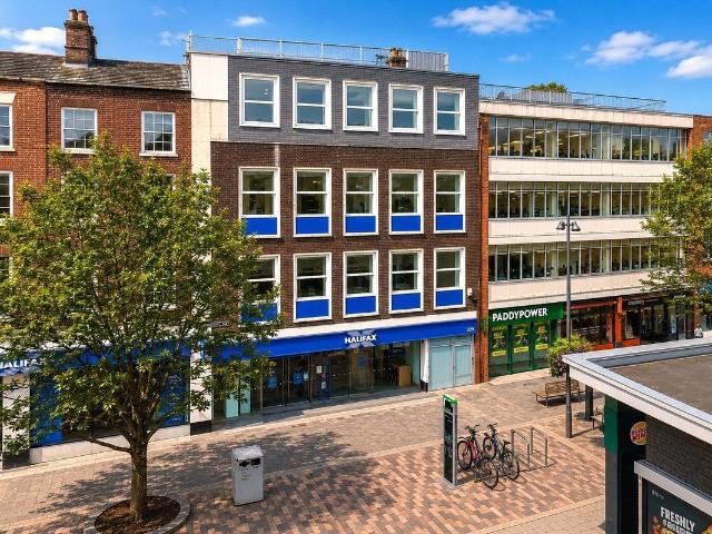 Apartment for rent in Horsell, Woking