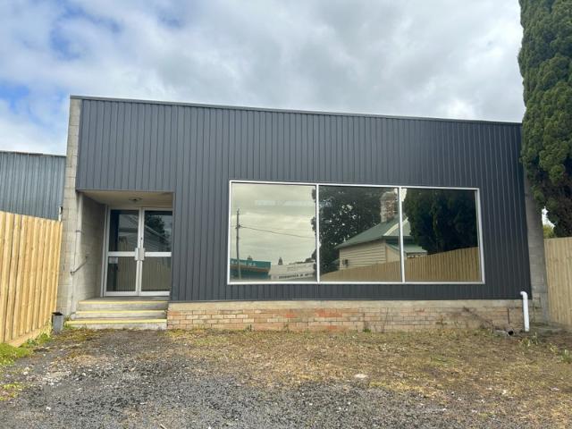 Retail for rent in Leongatha, Victoria