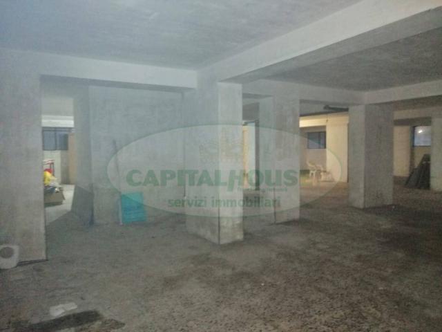 Locale Commerciale in affitto a Sava, Baronissi
