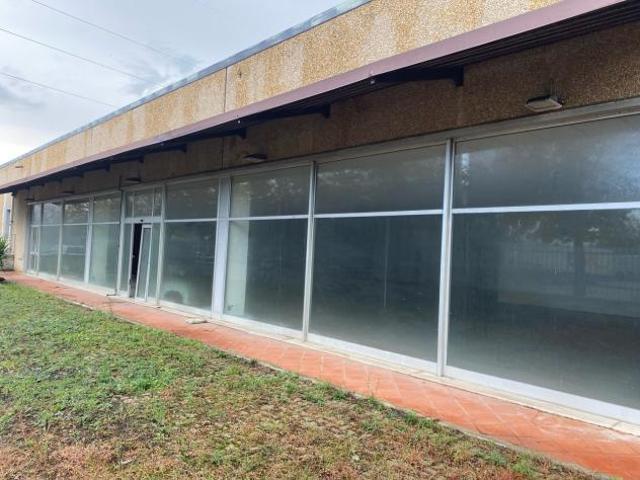 Capannone in affitto a Livorno, Toscana