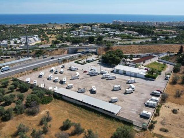 Capannone in vendita a Puglia, Bari