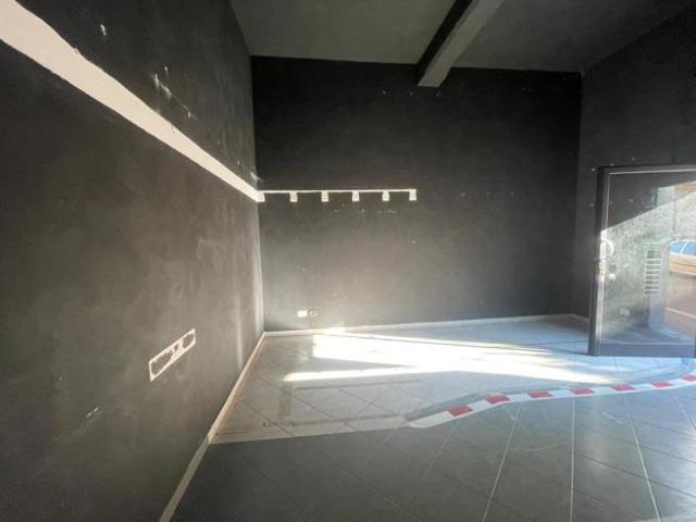 Capannone in vendita a Tonfano, Toscana