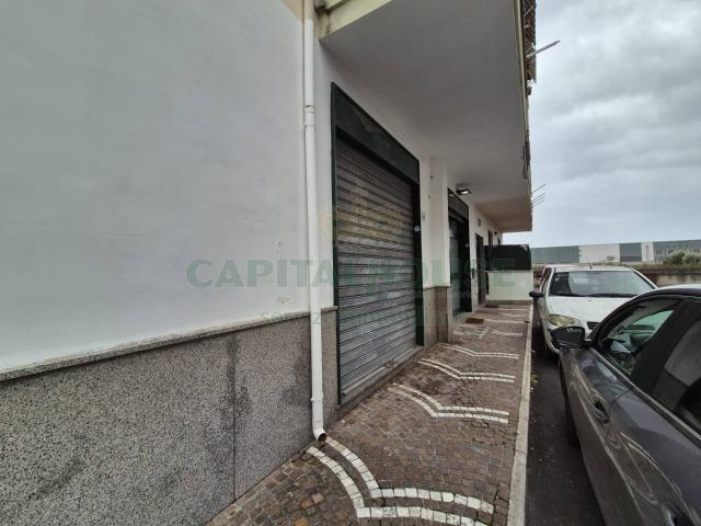 Locale Commerciale in vendita a Poggiomarino, Campania