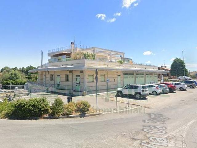 Locale Commerciale in vendita a San Clemente, Reggio Emilia