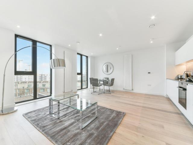 Apartment for rent in Silvertown, Greater London
