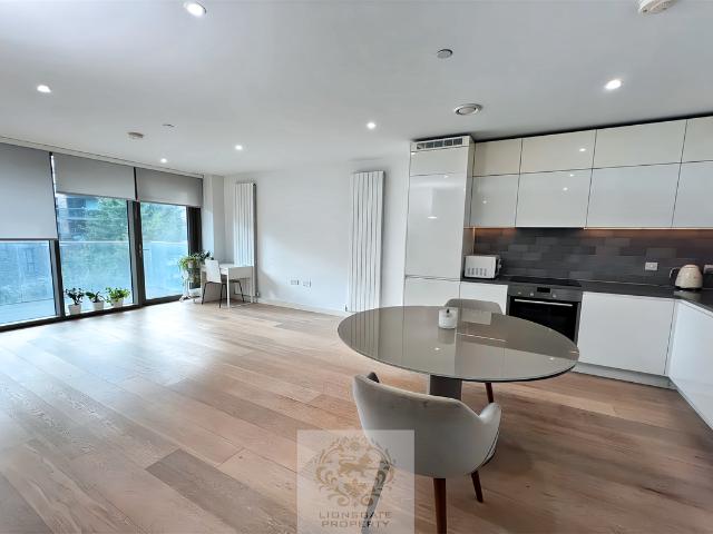 House for rent in Silvertown, Greater London