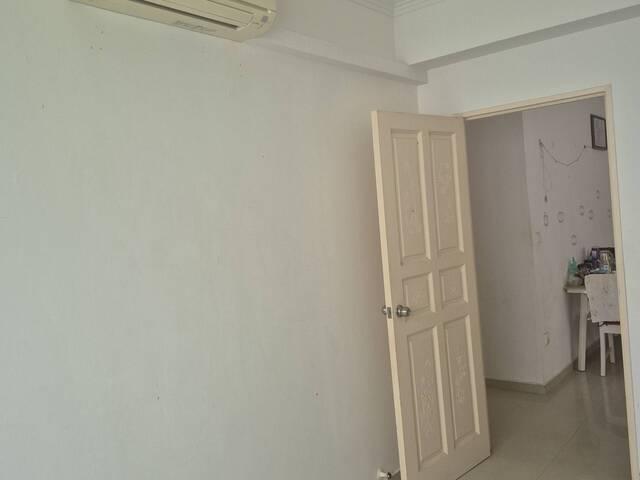 Room for rent in Tampines East, Singapore