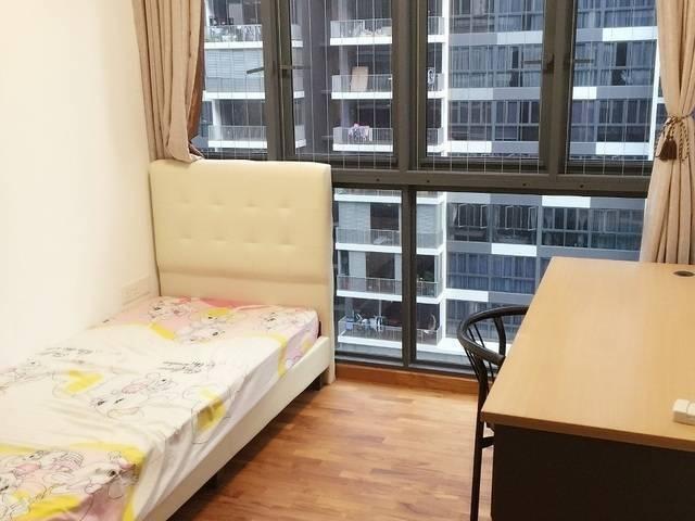 Room for rent in Sembawang, 23 North West