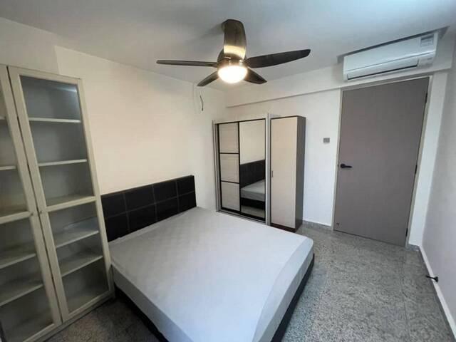 Room for rent in Senoko, Singapore