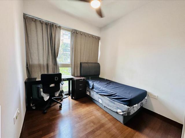 Room for rent in Pasir Ris, 17 Far East, Changi