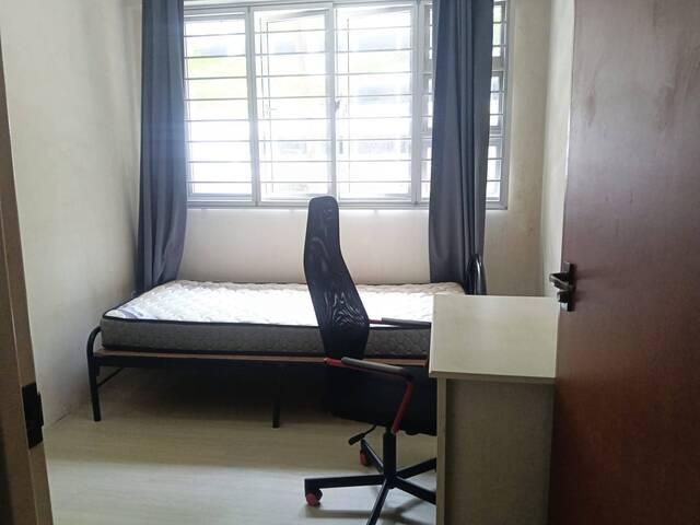 Room for rent in Telok Blangah, Singapore