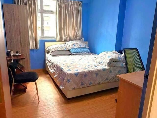 Room for rent in Canberra, Singapore