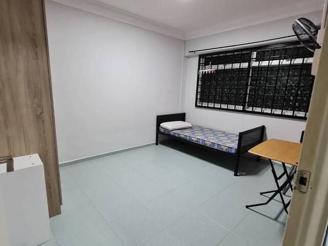 Room for rent in Telok Blangah