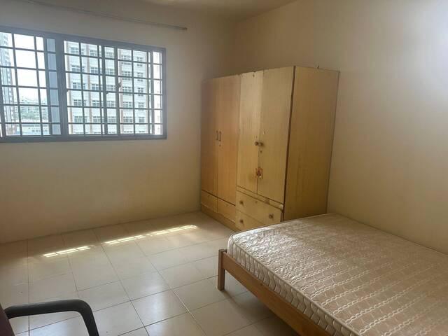 Room for rent