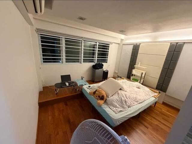 Room for rent in 23 North West