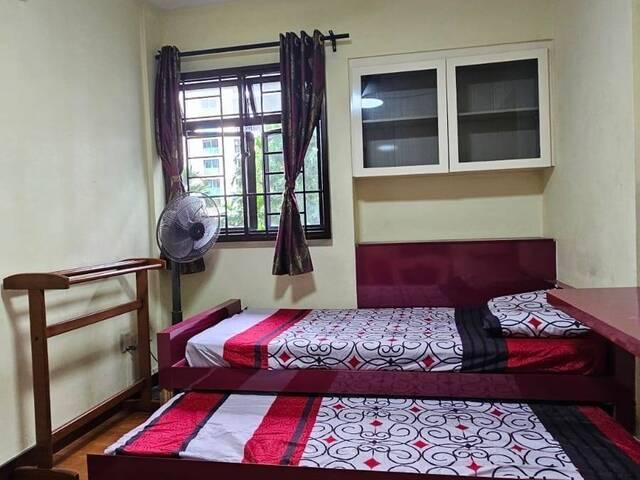 Room for rent in Fernvale, Singapore