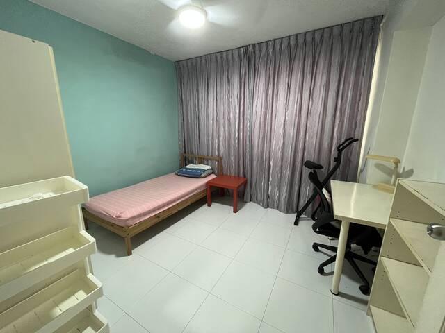Room for rent