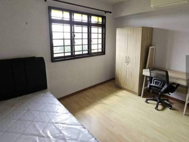 Room for rent in Sembawang, 23 North West