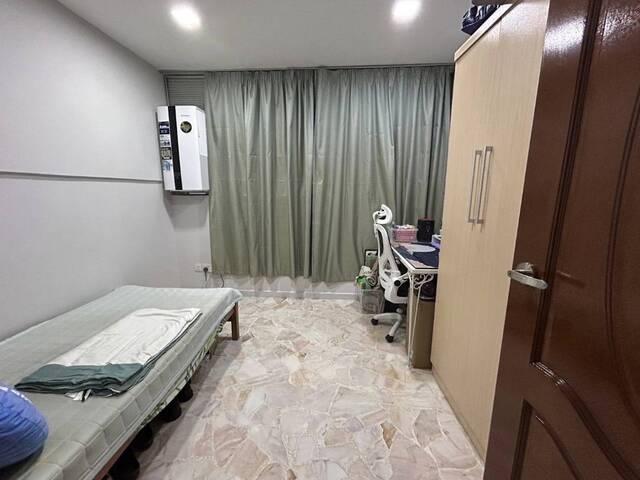 Room for rent