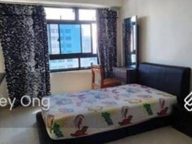 Room for rent in Fernvale, Singapore