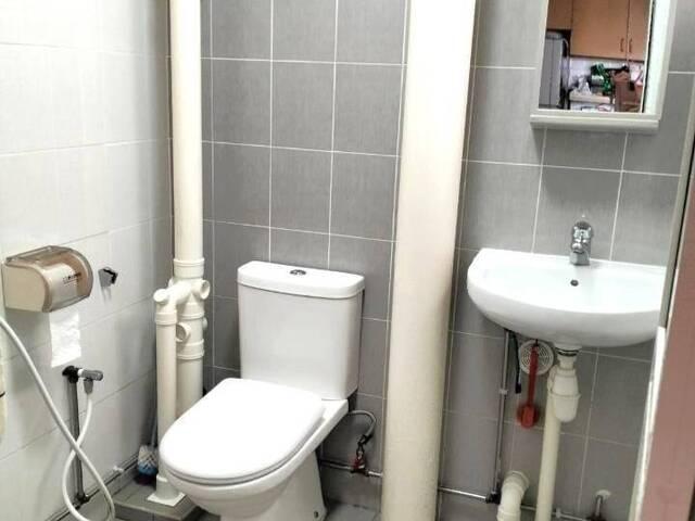 Room for rent in Bendemeer, Singapore