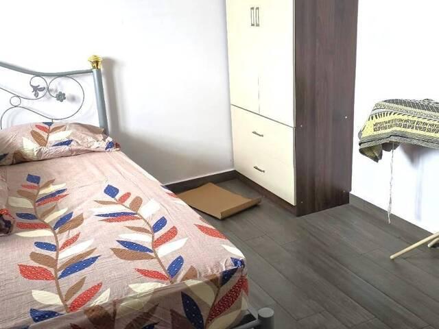 Room for rent