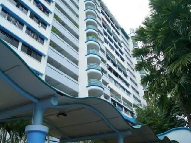 Room for rent in Telok Blangah