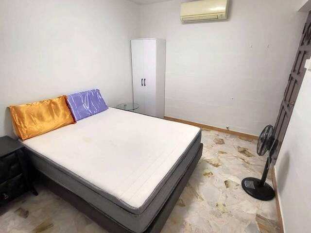 Room for rent