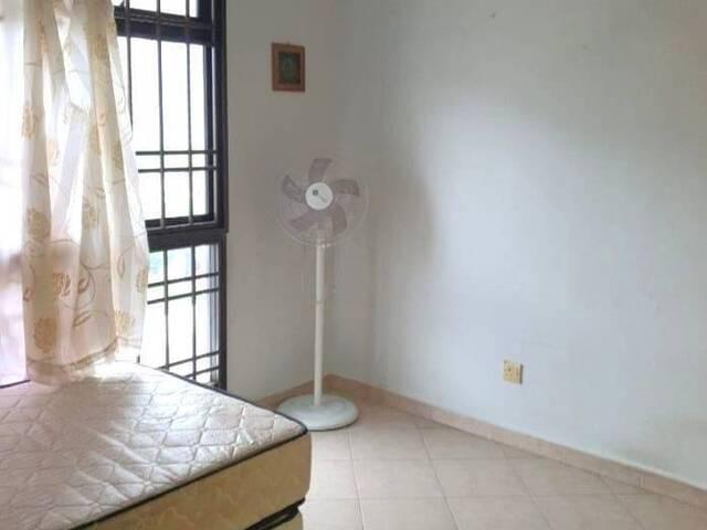 Room for rent in Keat Hong, Singapore