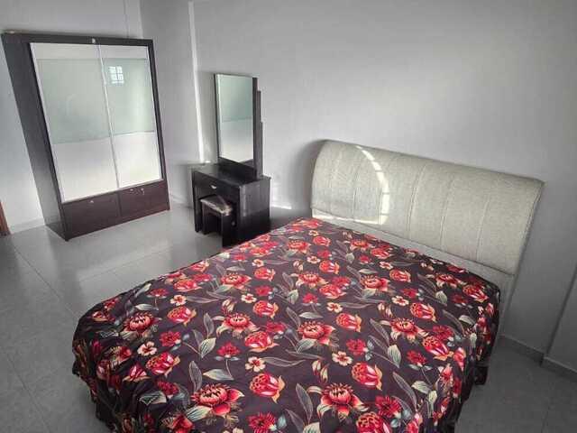 Room for rent in 23 North West