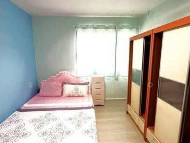 Room for rent