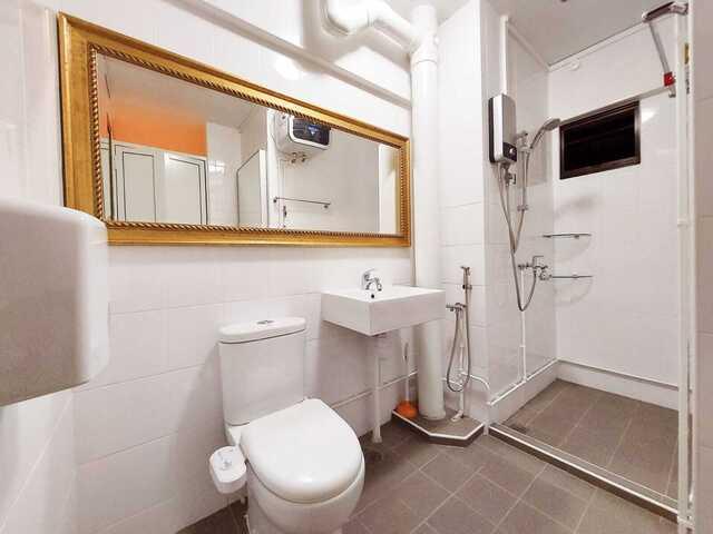 Room for rent in Teban Gardens, Singapore