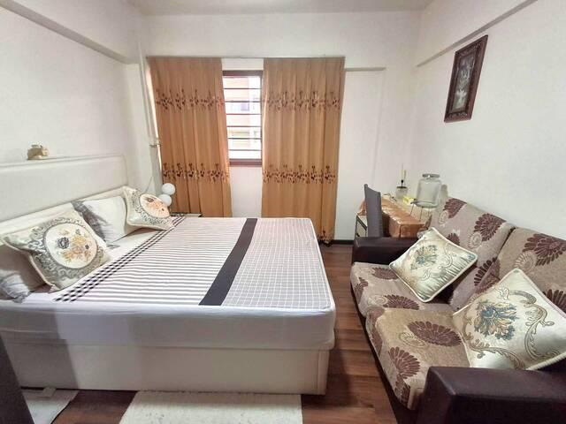 Room for rent in Hong Kah, Singapore