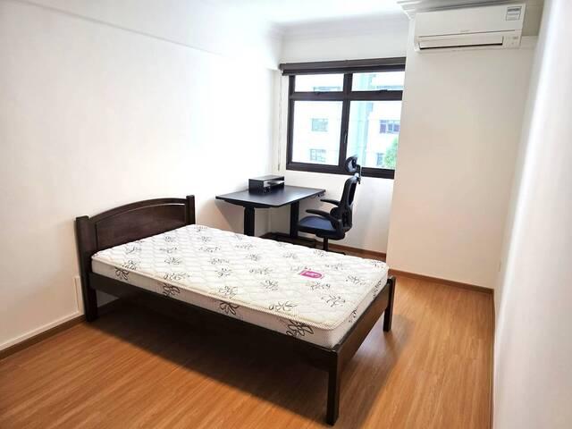 Room for rent