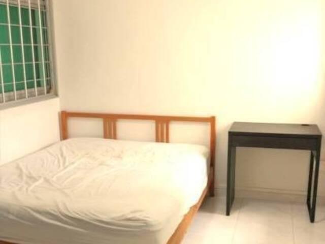 Room for rent