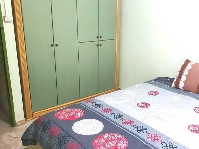 Room for rent in Midview, Singapore