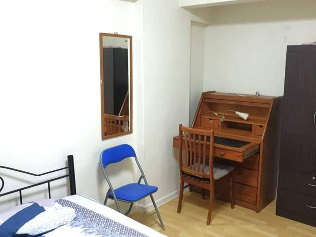 Room for rent