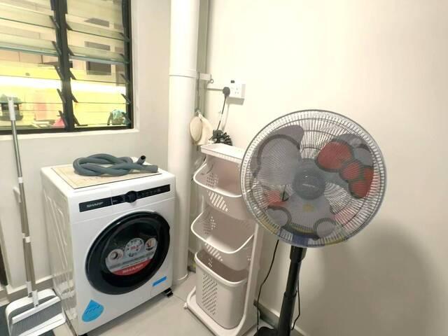 Room for rent in 23 North West