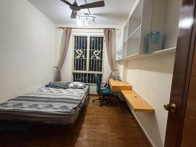 Room for rent in Chong Pang, Singapore