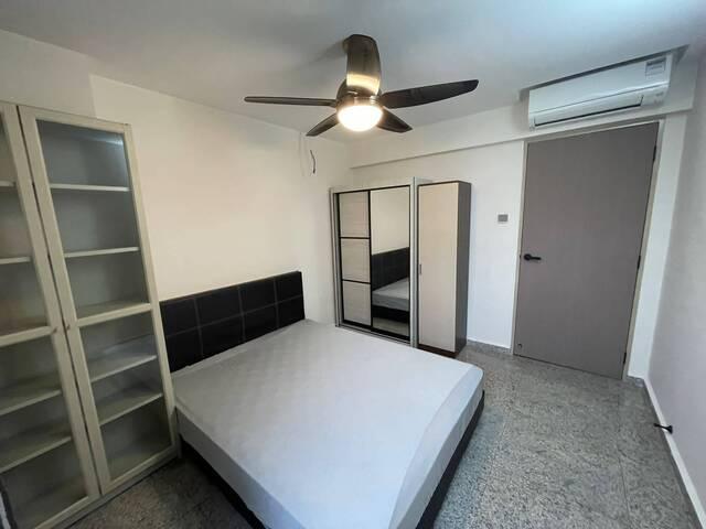 Room for rent in Senoko, Singapore