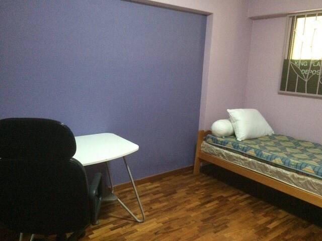 Room for rent in Hougang